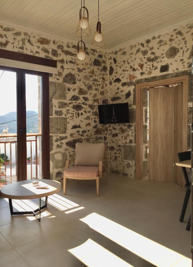 Mirthia Apartments Plakiász Kültér fotó